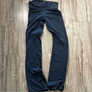 Skims fold over flare leggings lounge pants size small black